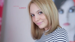 Очень милая соска исполняет любые желания