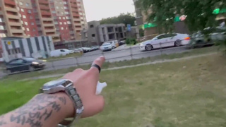 Или отсосёшь мне на крыше, или отшлёпаю — выбирай, обворожительная