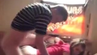 Русский анальный секс с красивой шлюхой на диване