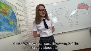 Студентка, запомни — в 19 лет идут либо на конец, либо на пересдачу